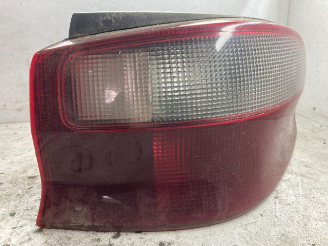 bontott CITROËN SAXO Bal Hátsó Lámpa