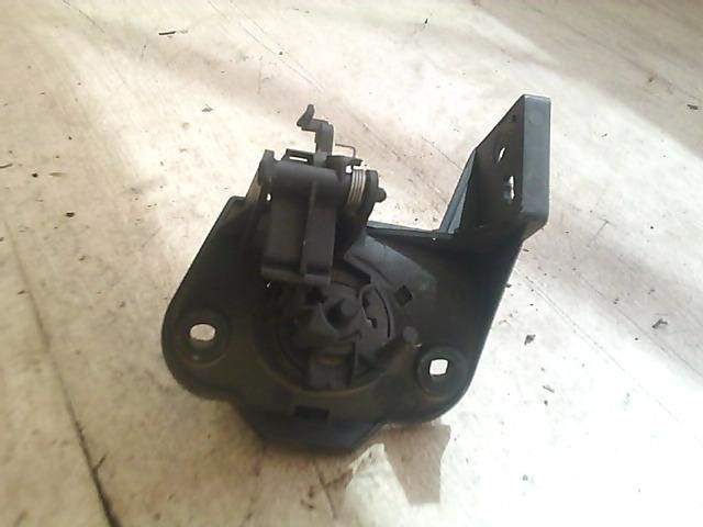 bontott CITROËN SAXO Csomagtérajtó Zárbetét