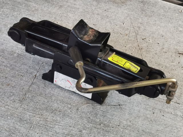 bontott CITROËN SAXO Emelő