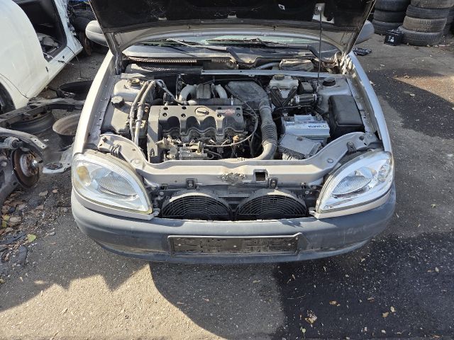 bontott CITROËN SAXO Hátsó Lökhárító (Részeivel)