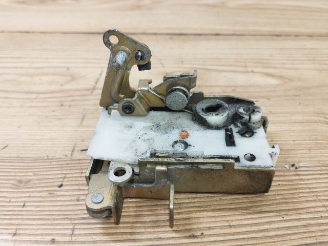 bontott CITROËN SAXO Jobb hátsó Ajtózár