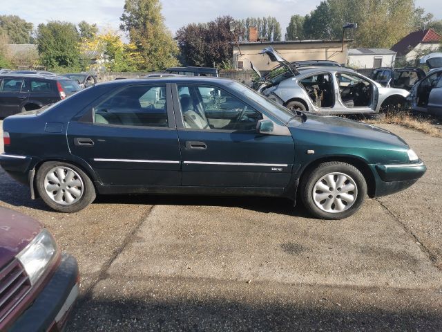 bontott CITROËN XANTIA Motor (Fűzött blokk hengerfejjel)