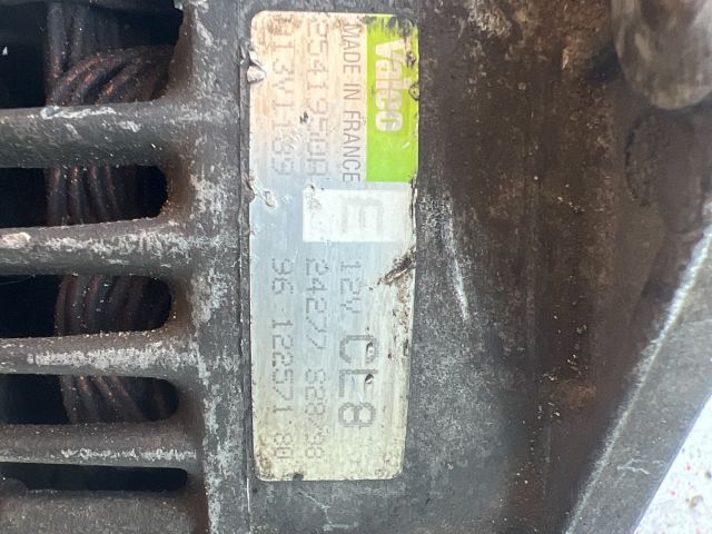 bontott CITROËN XANTIA Generátor