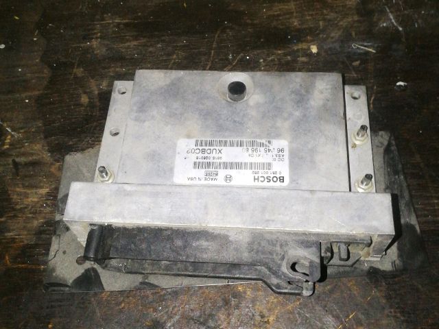 bontott CITROËN XANTIA Motorvezérlő