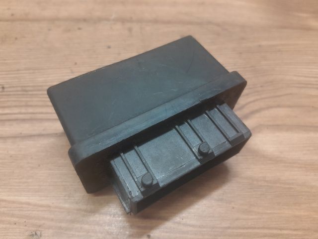 bontott CITROËN XANTIA Üzemanyag Szivattyú Relé