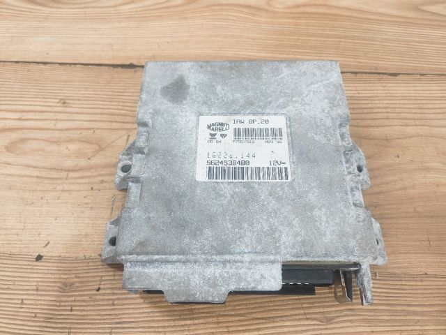 bontott CITROËN XANTIA Motorvezérlő