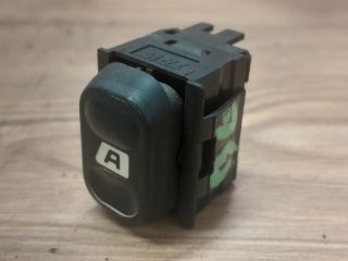 bontott CITROËN XANTIA Bal első Ablakemelő Kapcsoló