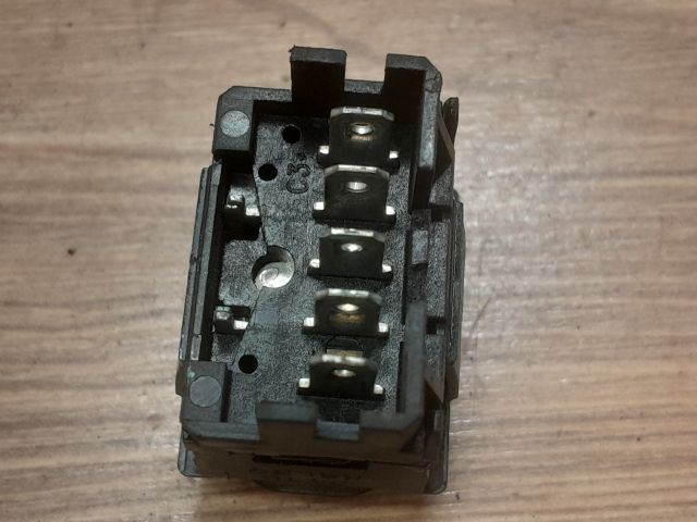 bontott CITROËN XANTIA Bal első Ablakemelő Kapcsoló