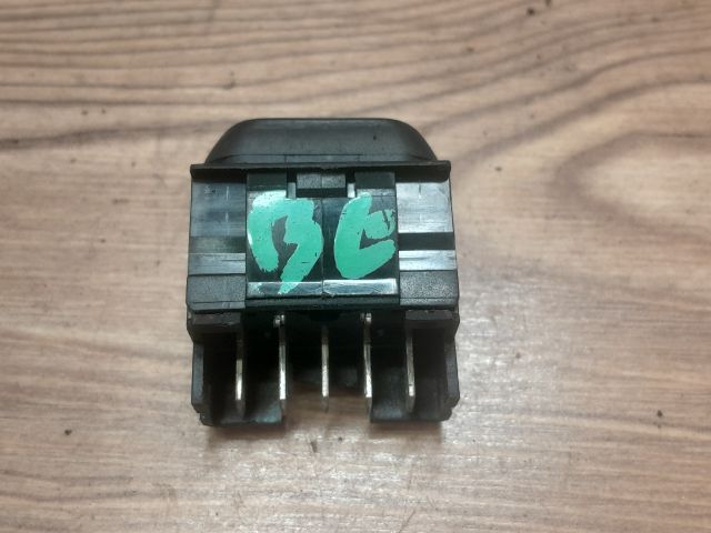 bontott CITROËN XANTIA Bal első Ablakemelő Kapcsoló