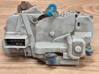 bontott CITROËN XANTIA Bal első Ajtózár