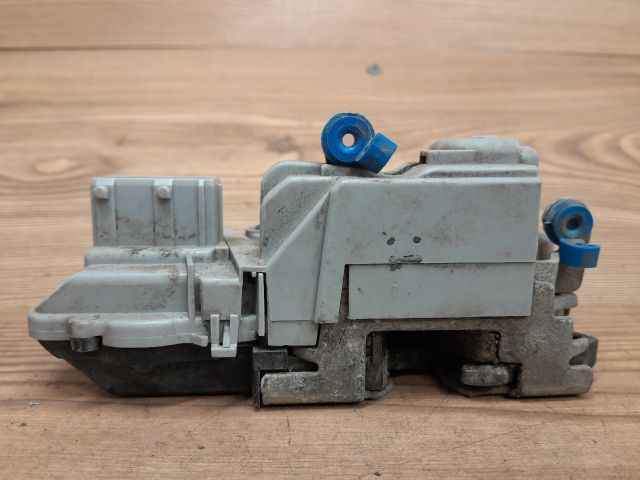 bontott CITROËN XANTIA Bal első Ajtózár