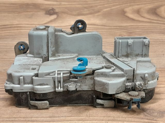 bontott CITROËN XANTIA Bal első Ajtózár