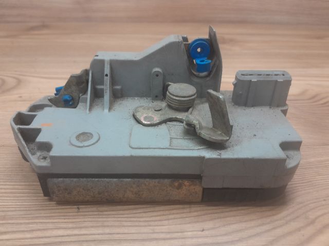 bontott CITROËN XANTIA Bal hátsó Ajtózár