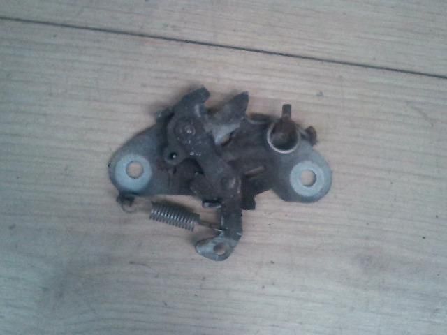 bontott CITROËN XANTIA Bal Motorháztető Zárszerkezet