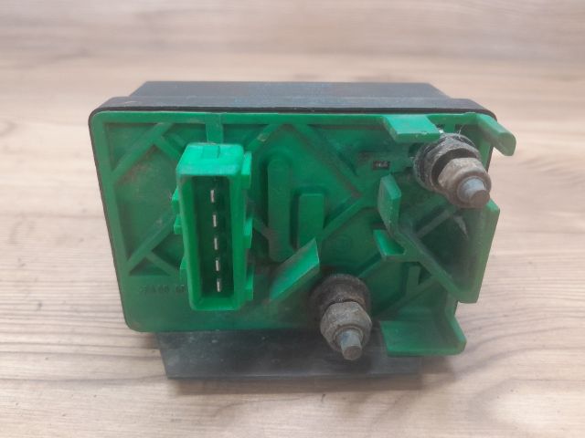 bontott CITROËN XANTIA Izzító Relé