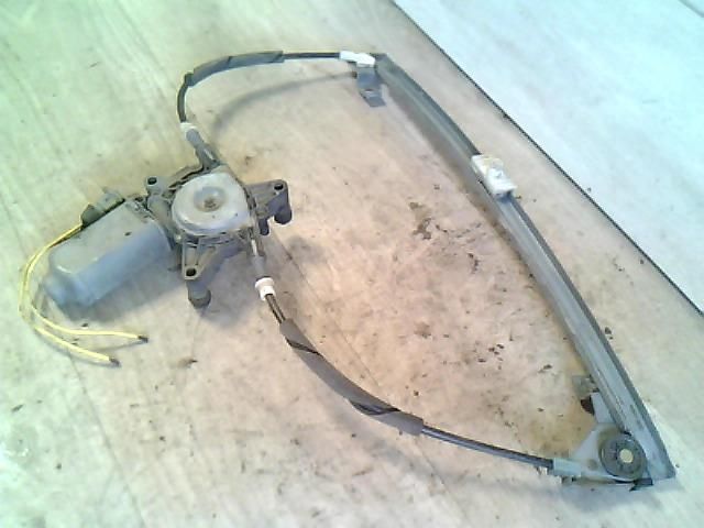 bontott CITROËN XANTIA Jobb első Ablakemelő Szerkezet (Elektromos)