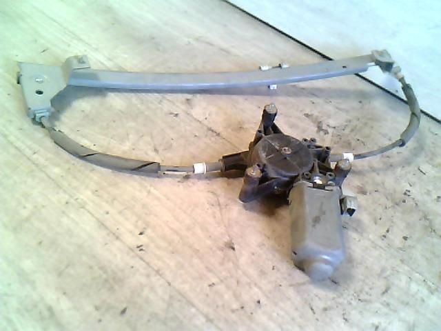 bontott CITROËN XANTIA Jobb hátsó Ablakemelő Szerkezet (Elektromos)