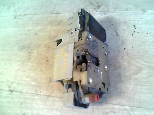 bontott CITROËN XANTIA Jobb hátsó Ajtózár