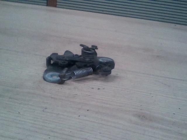 bontott CITROËN XANTIA Jobb Motorháztető Zárszerkezet