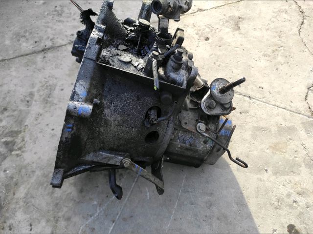 bontott CITROËN XSARA Váltó (Mechanikus)