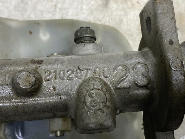 bontott CITROËN XSARA Főfékhenger