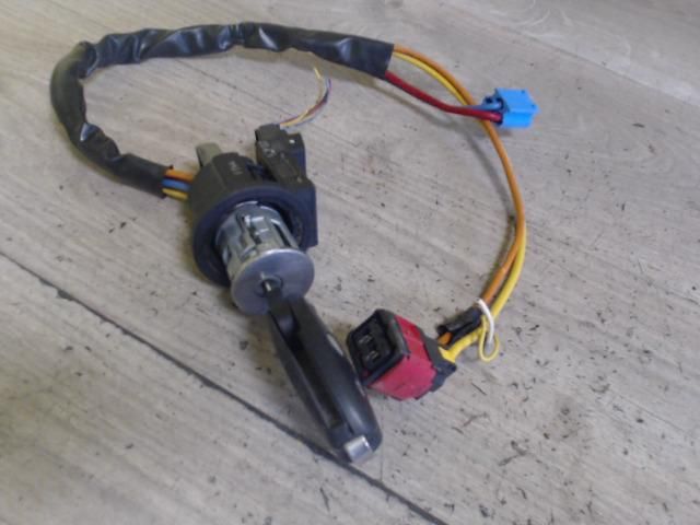 bontott CITROËN XSARA Gyújtáskapcsoló Házzal