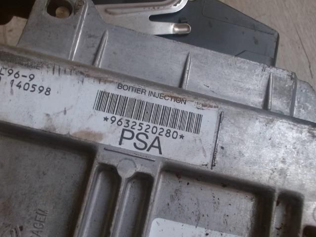 bontott CITROËN XSARA Motorvezérlő