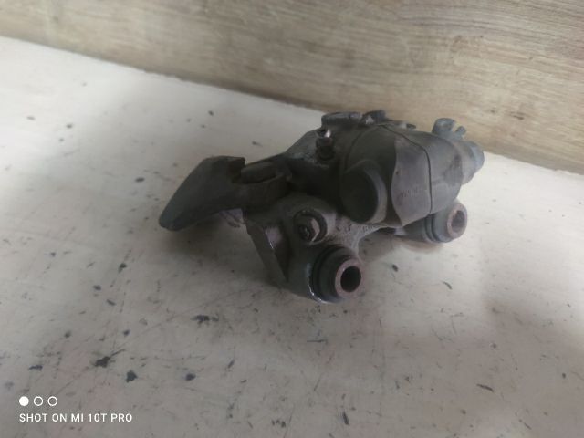 bontott CITROËN XSARA Jobb hátsó Féknyereg Munkahengerrel