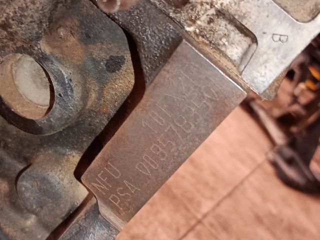 bontott CITROËN XSARA Motor (Fűzött blokk hengerfejjel)