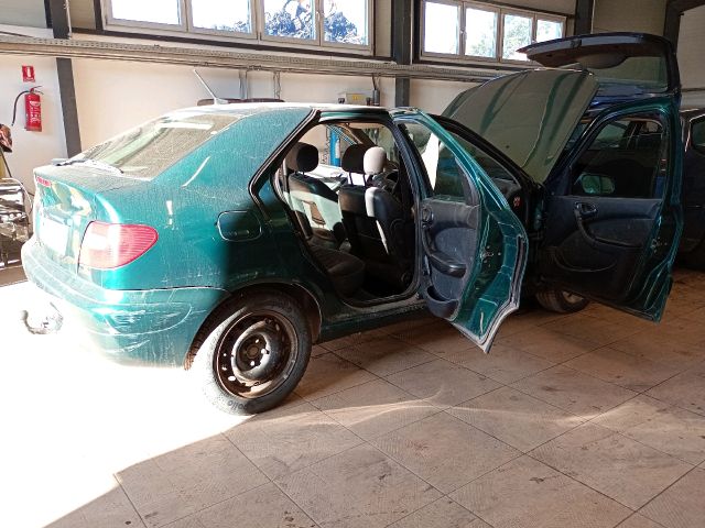 bontott CITROËN XSARA Motor (Fűzött blokk hengerfejjel)