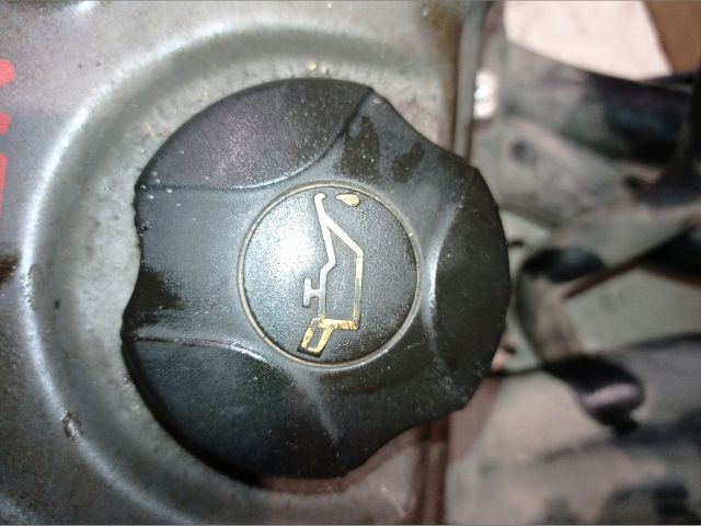 bontott CITROËN XSARA Olajbeöntő Sapka