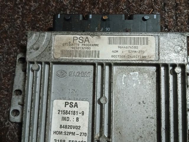 bontott CITROËN XSARA Motorvezérlő