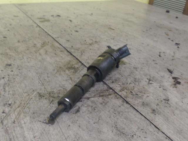 bontott CITROËN XSARA Porlasztó (1 db)