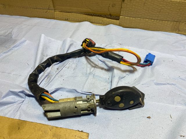 bontott CITROËN XSARA Gyújtáskapcsoló