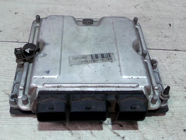 bontott CITROËN XSARA Motorvezérlő