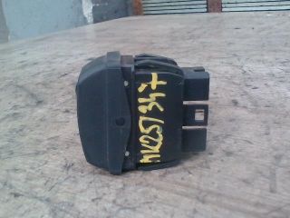 bontott CITROËN XSARA Ablakemelő Kapcsoló (Pozíciófüggetlen)