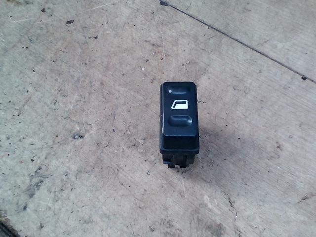 bontott CITROËN XSARA Ablakemelő Kapcsoló (Pozíciófüggetlen)