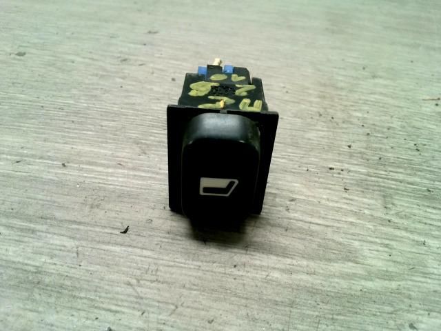 bontott CITROËN XSARA Ablakemelő Kapcsoló (Pozíciófüggetlen)