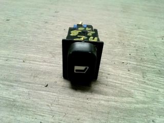 bontott CITROËN XSARA Ablakemelő Kapcsoló (Pozíciófüggetlen)