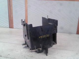 bontott CITROËN XSARA Akkumulátor Tartó