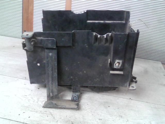 bontott CITROËN XSARA Akkumulátor Tartó