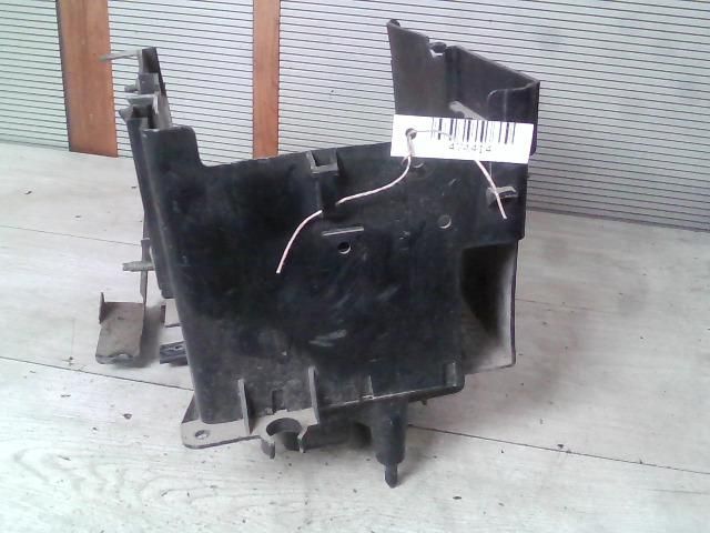 bontott CITROËN XSARA Akkumulátor Tartó