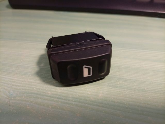 bontott CITROËN XSARA Bal első Ablakemelő Kapcsoló