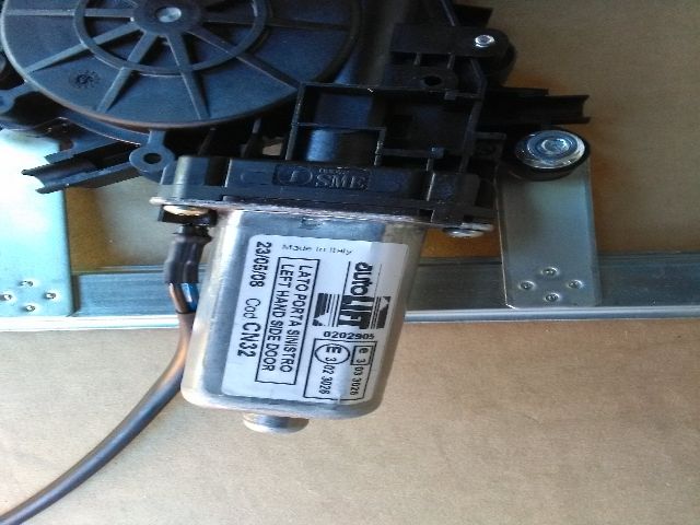 bontott CITROËN XSARA Bal első Ablakemelő Szerkezet (Elektromos)