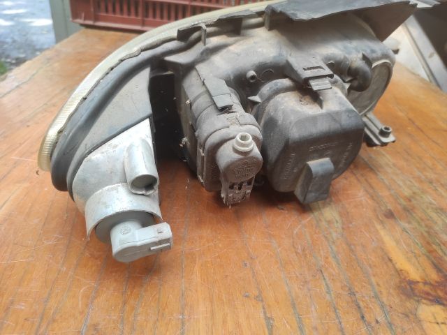 bontott CITROËN XSARA Bal Fényszóró