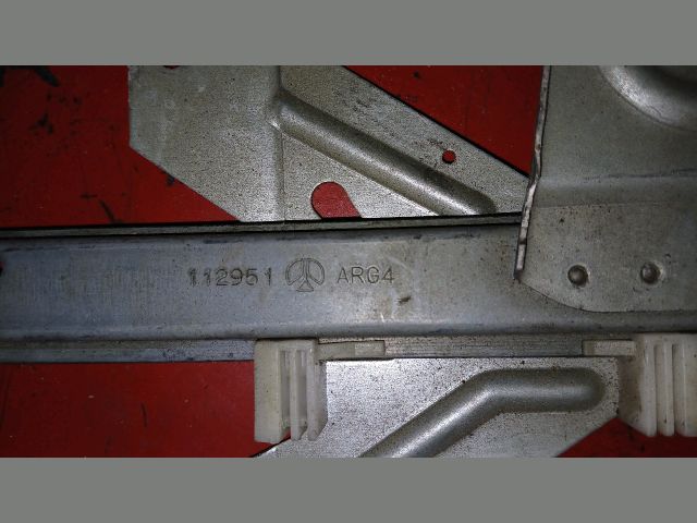 bontott CITROËN XSARA Bal hátsó Ablakemelő Szerkezet (Elektromos)