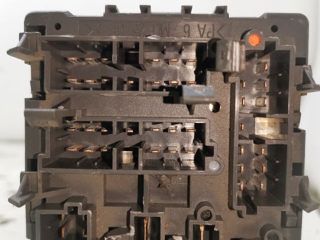 bontott CITROËN XSARA Biztosítéktábla Utastér