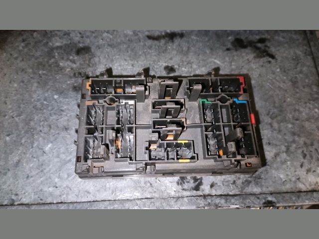 bontott CITROËN XSARA Biztosítéktábla Utastér