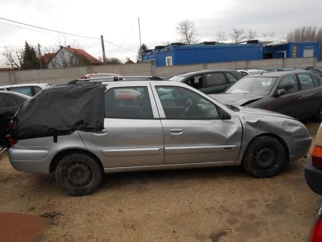 bontott CITROËN XSARA Csomagtér Roló