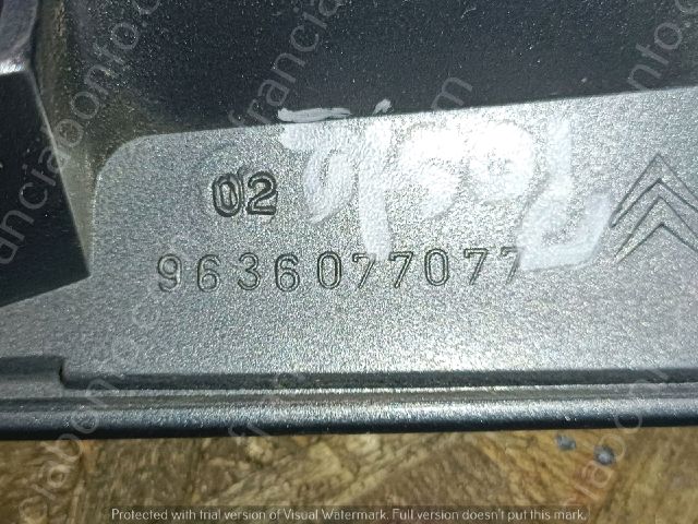 bontott CITROËN XSARA Csomagtérajtó Díszléc